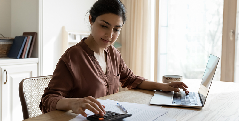 Choosing between Women's Savings Accounts and Regular Savings Accounts