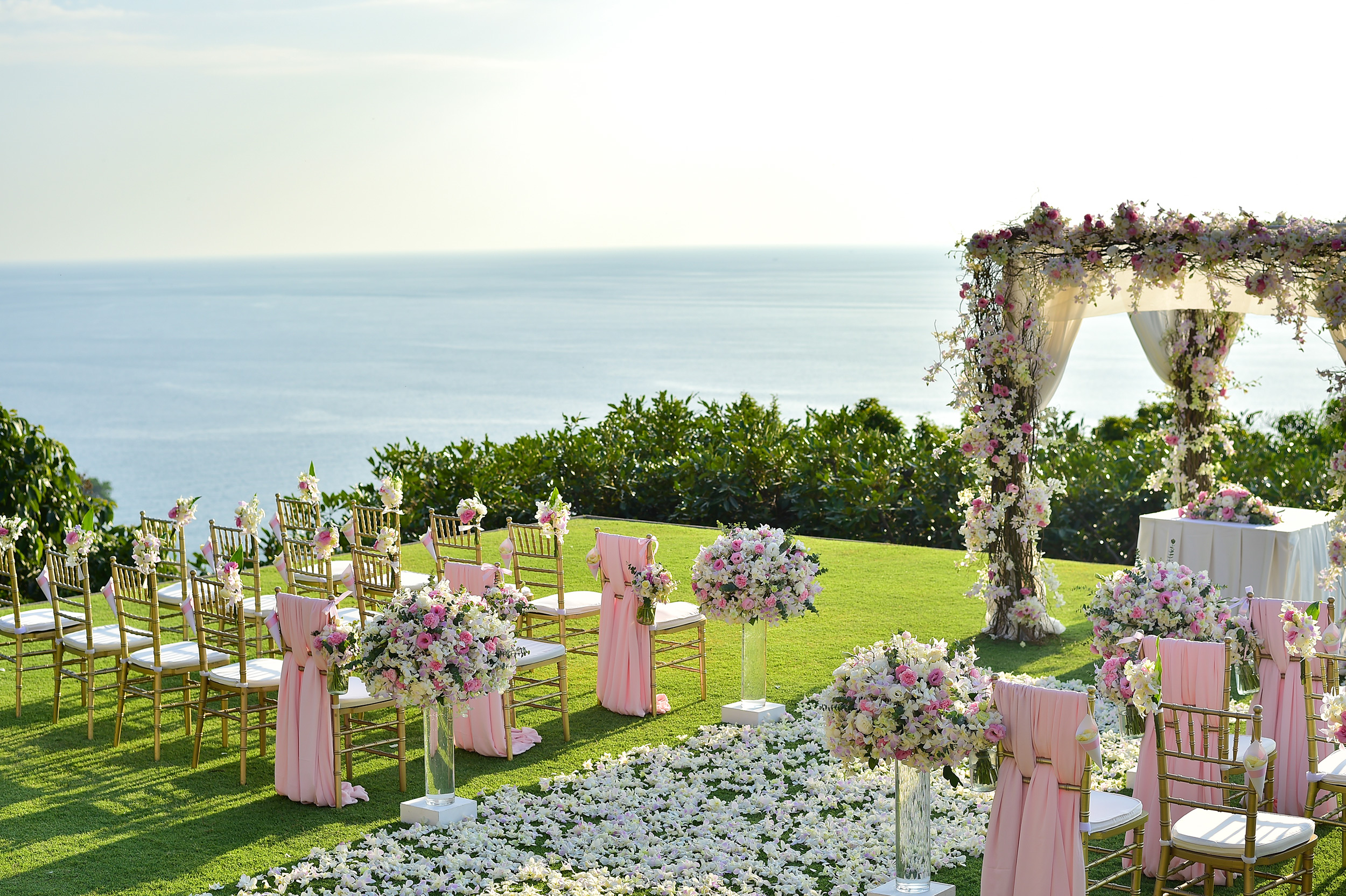 Plan Your Destination Wedding and Make it a Reality