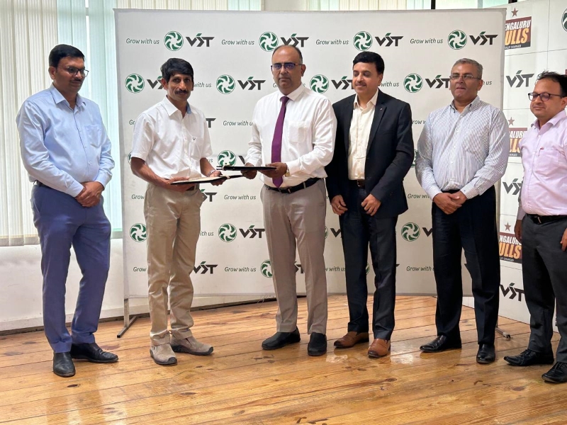 Axis Bank partners with VST Tillers Tractors Ltd to offer Financial Solutions to Farmers for Farm Equipments